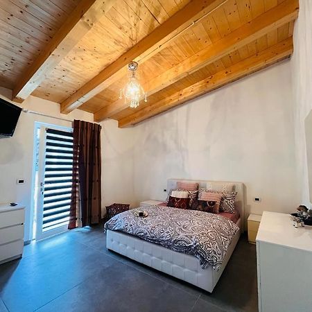 Apartament Casa Feby Aosta Zewnętrze zdjęcie
