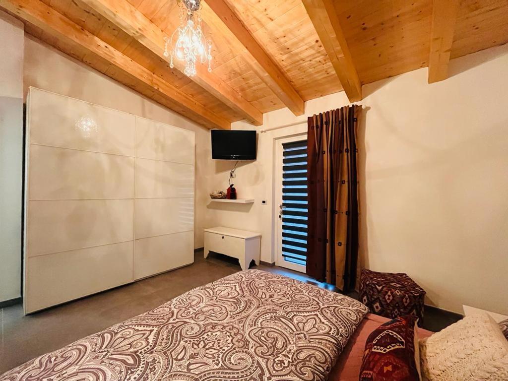 Apartament Casa Feby Aosta Zewnętrze zdjęcie
